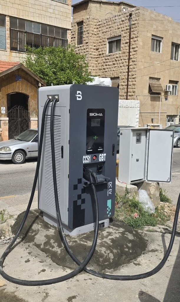 تكلفة إنشاء محطة شحن سيارات كهربائية في الأردن 5 5