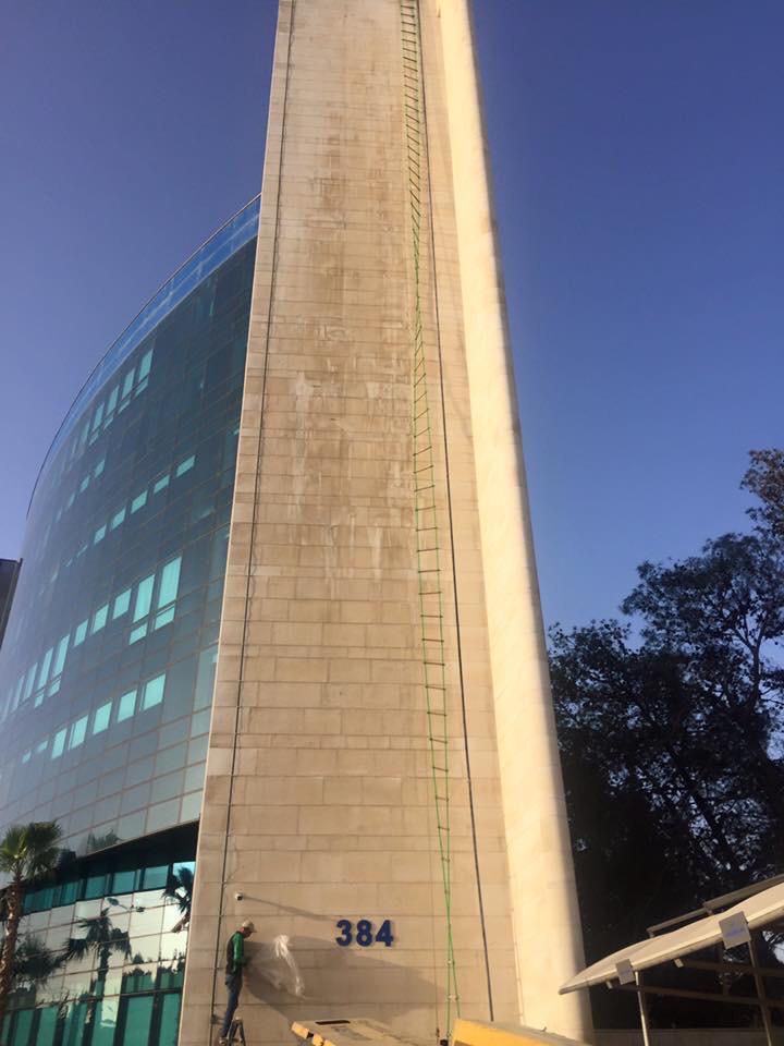 فندق تنظيف واجهات حجر قبل