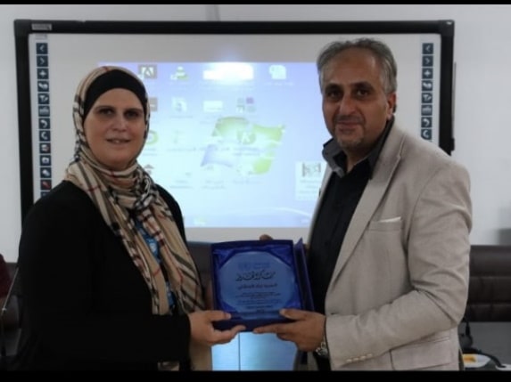 Al Emtyaz Facilities Management Participates in the “Eco-Friendly Neighborhood” Initiative in Collaboration with Musanadah Association and UNRWA 4 درع جمعية مساندة